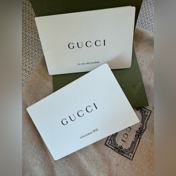 Authentic Gucci Sandals - Picture 8 of 16